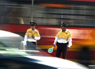 Metrobús cierra 6 estaciones de L-6 por peregrinación