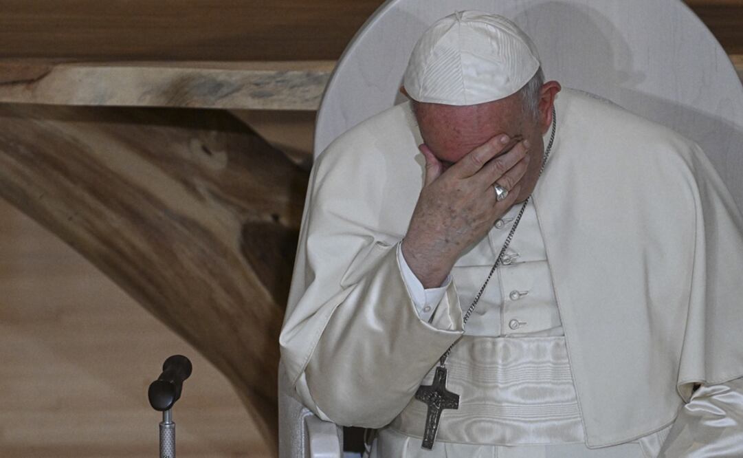 Papa Francisco participa en la reunión con los indígenas y los feligreses de la iglesia del Sagrado Corazón en Edmonton durante su viaje pastoral a Canadá. Foto: EFE