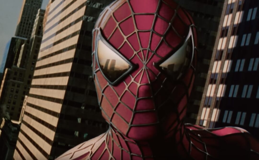 El Spiderman de San Raimi y Tobey McGuire tuvo que ser modificado en algunas escenas donde se mostraban a las Torres Gemelas. Foto: Captura Tráiler