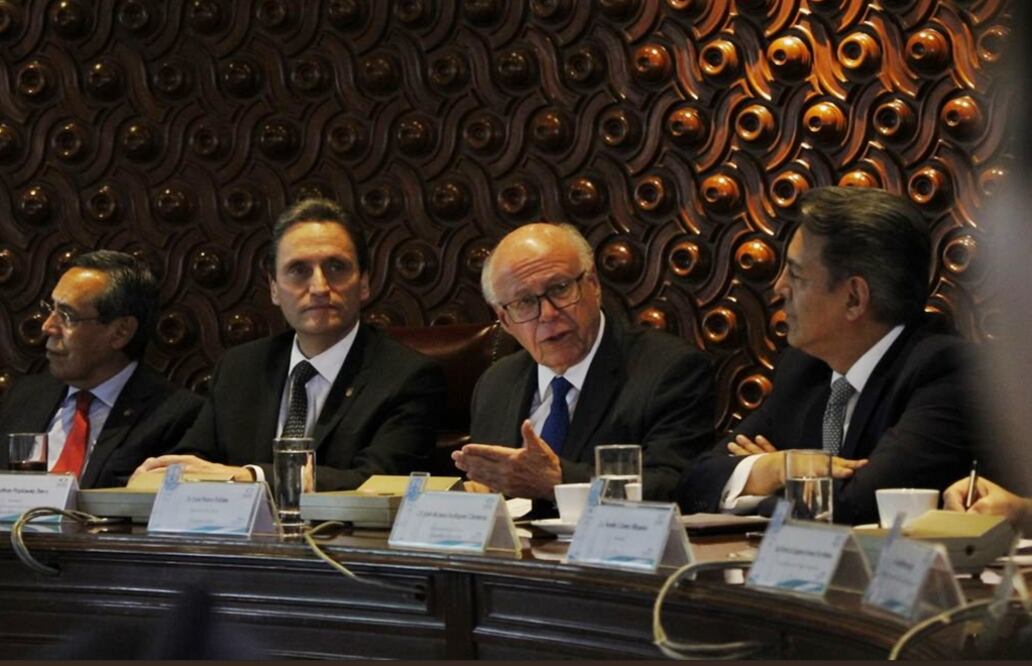 El titular de la Secretaría de Salud, José Narro Robles, habló sobre las oportunidades de crecimiento en materia de salud con la junta de consejo de la Canaco. Foto: @CANACOMexico