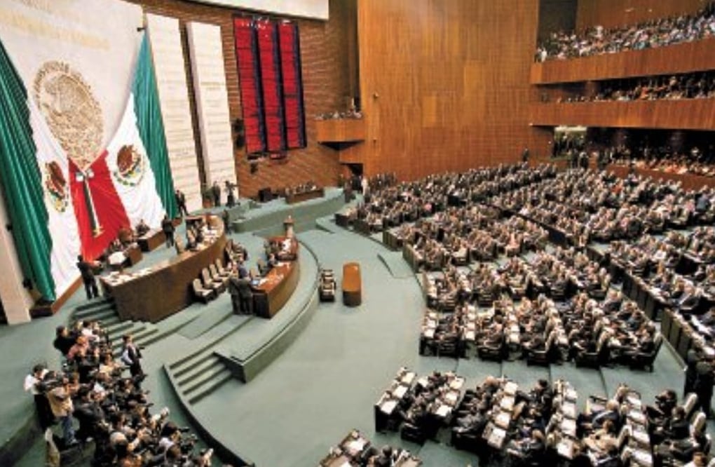 Las fracciones parlamentarias en la Cámara de Diputados externaron que la postura de la Presidencia de la República con respecto al gasolinazo es una clara muestra de insensibilidad e irresponsable. Foto: Archivo/EL UNIVERSAL