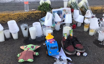 Con fotografías, flores, juguetes y dulces hacen memorial a menor atropellado en avenida Central