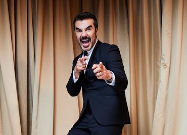 TelevisaUnivision apuesta por un "late-night tropicalizado" que conducirá Adrián Uribe