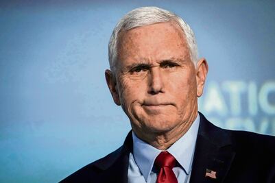Mike Pence se retira de la carrera republicana para las elecciones presidenciales de EU