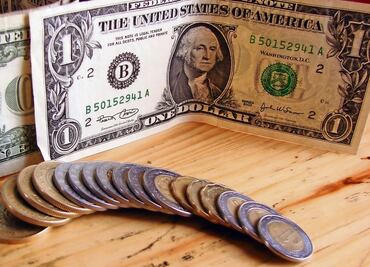 Dólar abre en 19.64 al mayoreo, previo a toma de posesión de Sheinbaum; el peso se aprecia pese a alza del billete verde