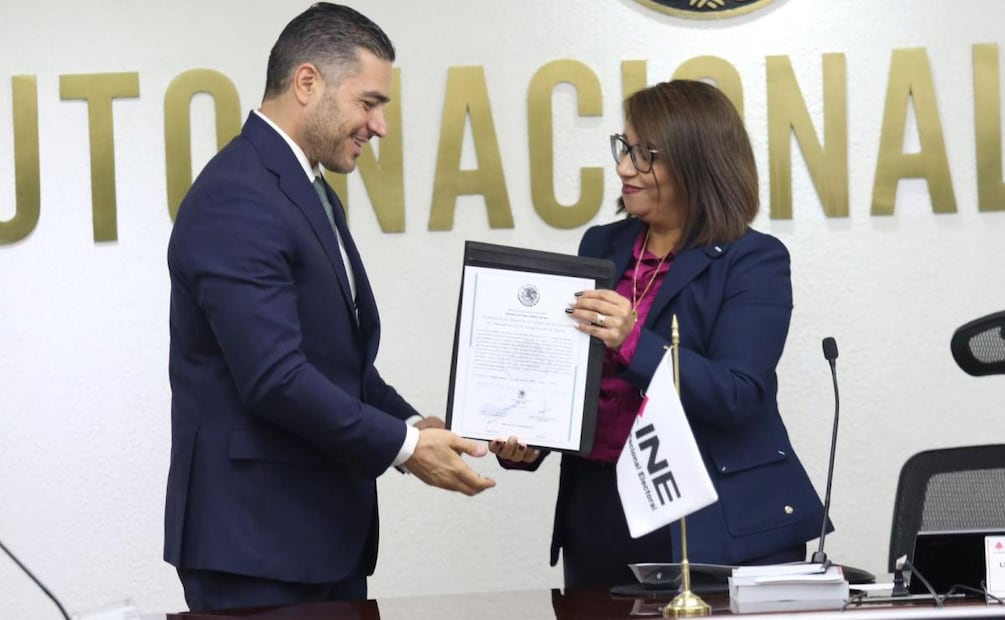 Omar García Harfuch gana escaño con más de 3 millones de votos en 2024 y le entregan constancia de mayoría. Foto: Especial