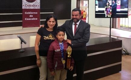 "No dejen de luchar por sus sueños", dice niño campeón mundial de cálculo