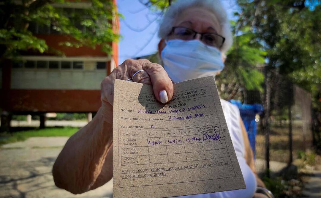 Las autoridades médicas tienen previsto autorizar en junio el "uso de emergencia y o un registro condicionado" para Abdala y Soberana 2 . Fotos: AFP
