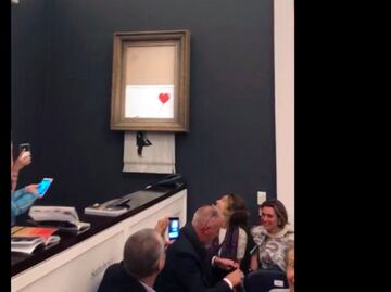 Banksy confiesa que quería destrozar su obra entera y falló