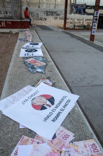 “Un violador no será gobernador”: feministas hacen pintas contra Salgado Macedonio previo a evento en Chilpancingo