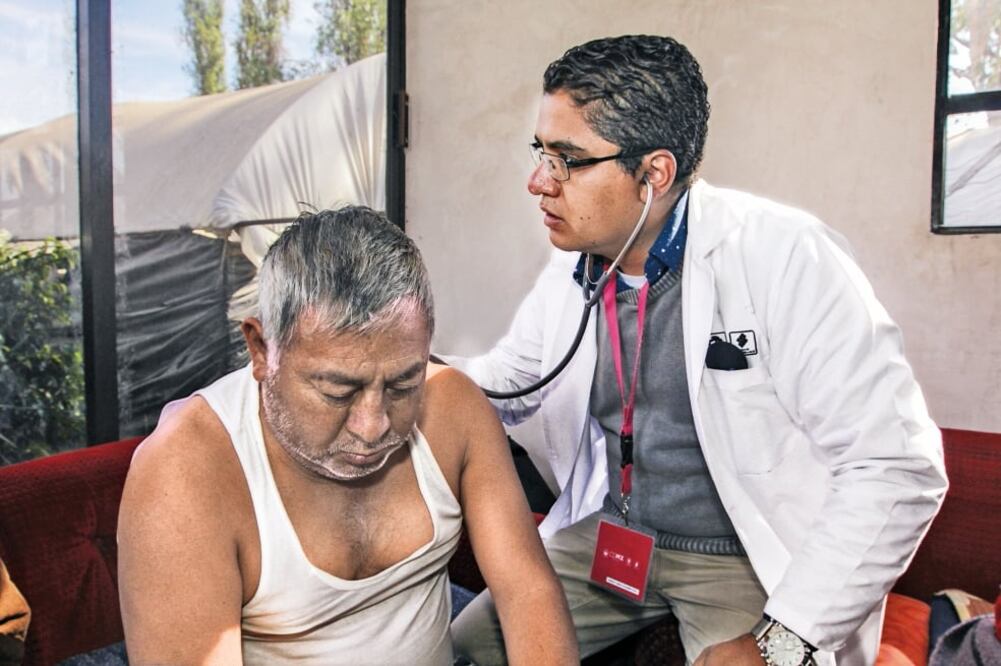 Prestaciones. La Ssa señaló que se buscará que los médicos tengan acceso al ISSSTE. Foto: ARCHIVO EL UNIVERSAL