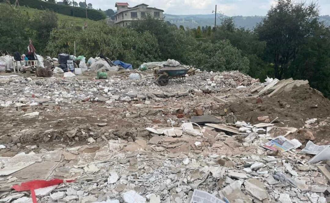 Pobladores pidieron a autoridades de Naucalpan, federales y estatales terminar con la operación de los tiros de cascajo. Foto: Especial