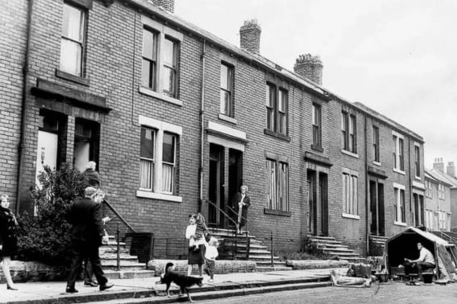 La historia de Mary Bell, la asesina psicópata de 11 años que horrorizó a un país con sus crímenes