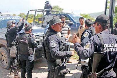 CJNG ataca a policías en Zitácuaro, Michoacán; mueren dos oficiales