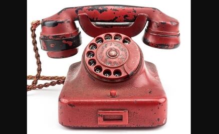 Subastan teléfono que usó Hitler por más de 200 mil euros