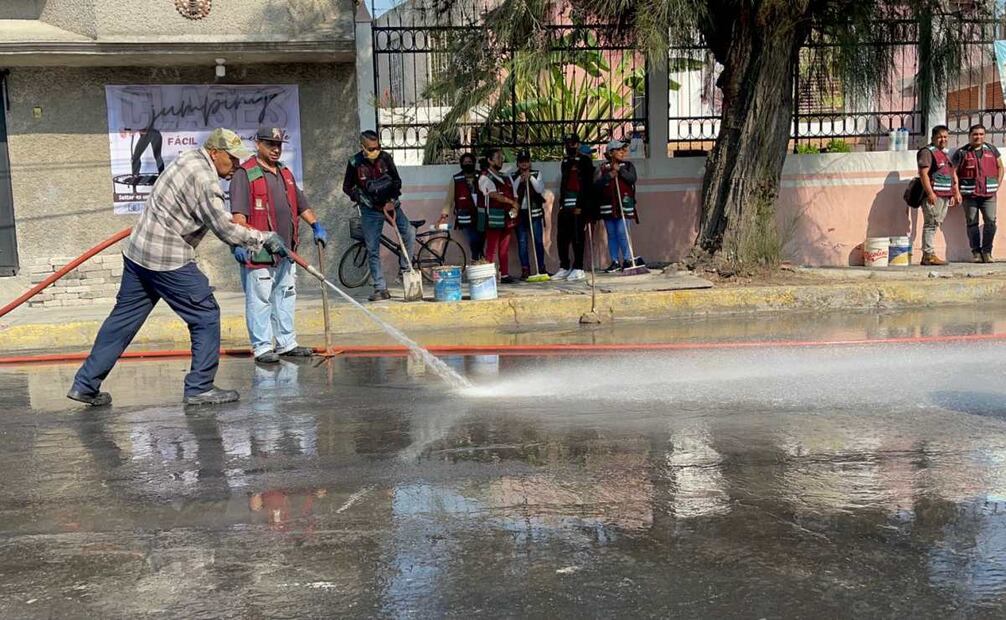 Continuarán los trabajos en conjunto de las diferentes áreas operativas del gobierno municipal para evitar riesgos sanitarios en la zona. Foto: Especial