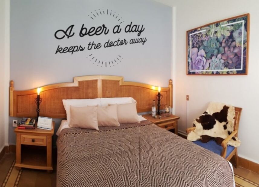 Mala Vecindad: el hotel con terraza dedicado a la cerveza artesanal en CDMX