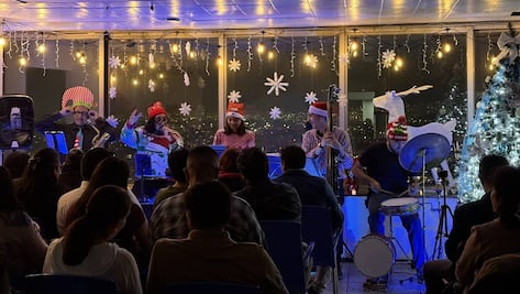 Inician conciertos de jazz navideño en la Torre Latino
