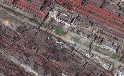 Decenas abandonan las plantas Azovstal en Mariupol