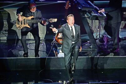 Luis Miguel da calorcito a sus fans