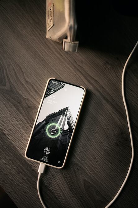 Cuida tu celular evitando que se sobrecaliente. Imagen: Unsplash