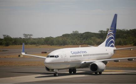 Avión de Copa Airlines aterriza de emergencia en AICM