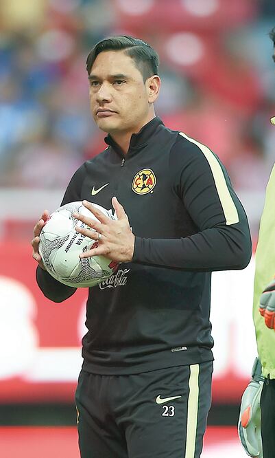 Moi tuvo acción en el duelo ante Santos de la Concachampions (ETZEL ESPINOSA. IMAGO7)