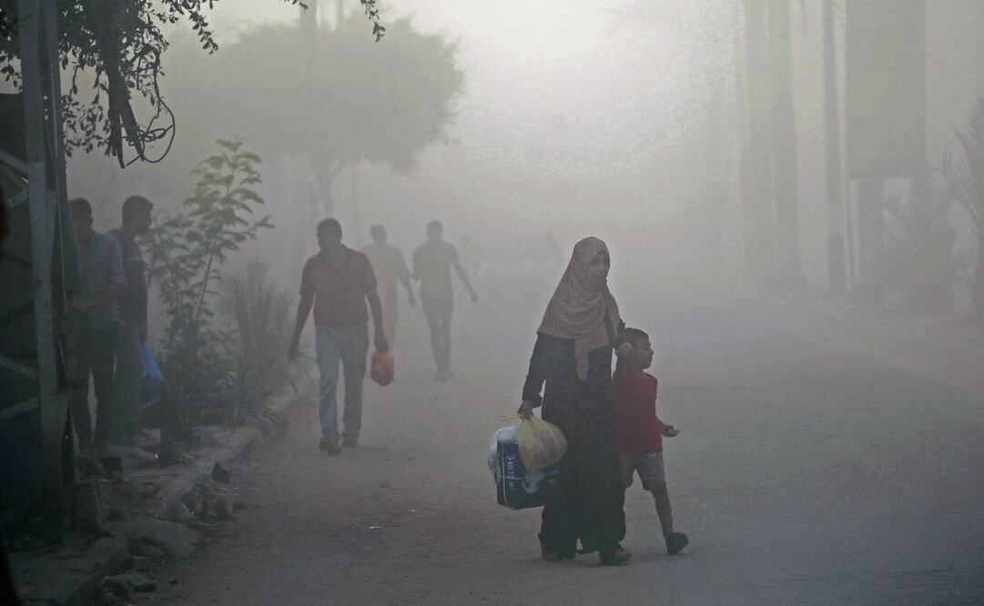 Palestinos, en el campo de refugiados de Nuseirat. Foto: Eyad BABA | AFP