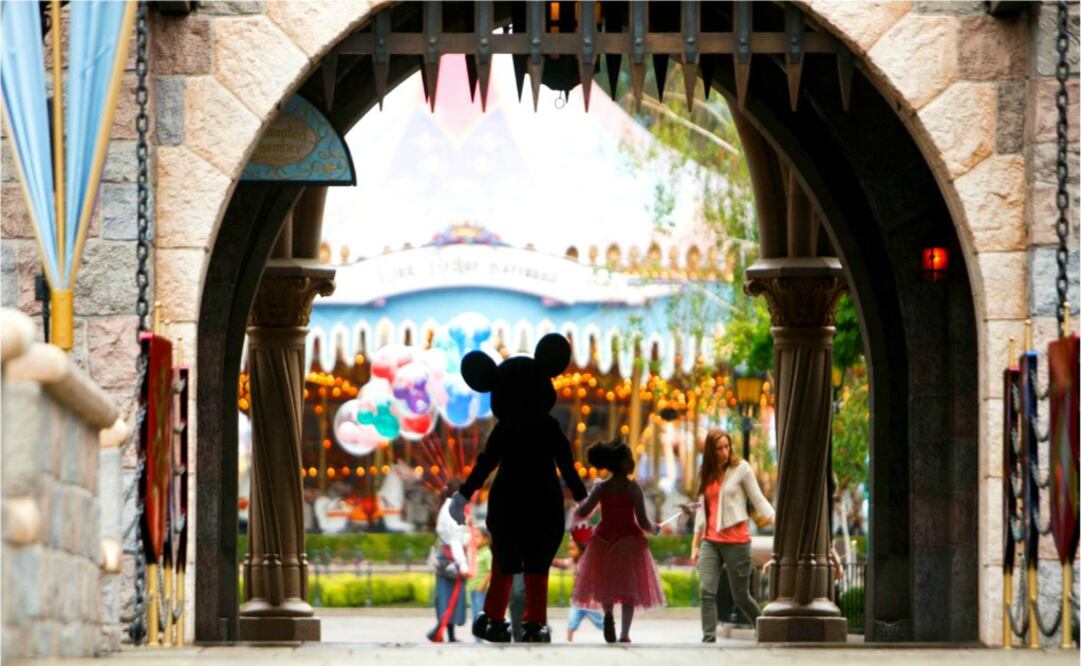 Disneyland. Cuida sus fronteras con detectores de metal. (Foto: Cortesía Disneyland)