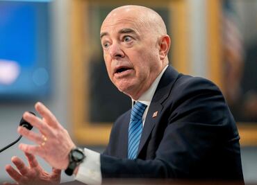 EU autoriza cerrar "brechas" de muro fronterizo en Yuma, Arizona