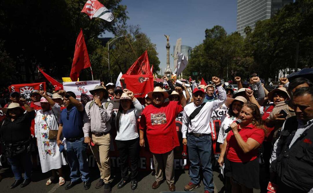 Marcha de los maestros de la Coordinadora Nacional de los Trabajadores de la Educación en el marco del Día del Maestro. Foto: Diego Simón / EL UNIVERSAL