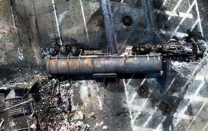 FOTOS: Explosión de pipa en carretera de Tabasco causa destrozos y pánico en la población