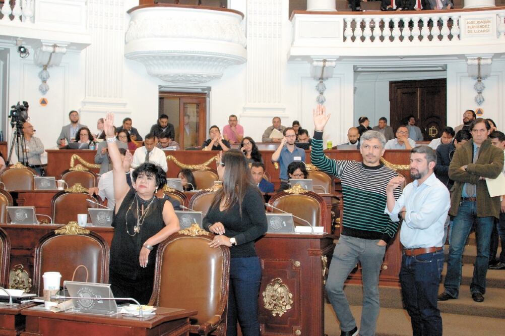 Los congresistas coincidieron con el abogado Ignacio Morales Lechuga sobre que la propuesta parece que busca castigar a las víctimas. Foto: ESPECIAL