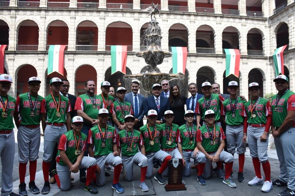 La recepción a los campeones en Palacio Nacional Foto: Especial