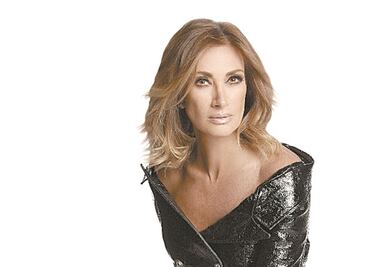 Noche de músicos, políticos y Adela Micha