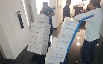 Llegan al Senado 17 mil ejemplares de "Grandeza", el libro de AMLO; serán entregados como “regalo navideño” entre la población