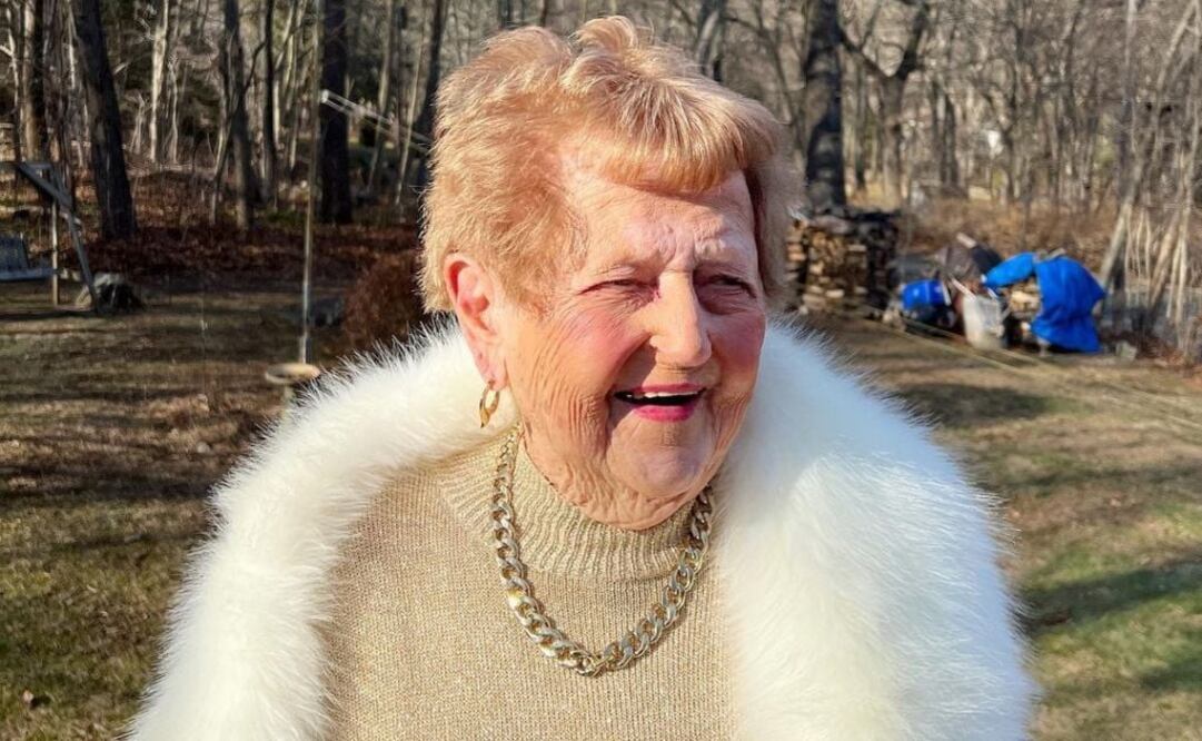 Grandma Droniak tiene millones de seguidores en TikTok. Fuente: Instagram @grandma_droniak