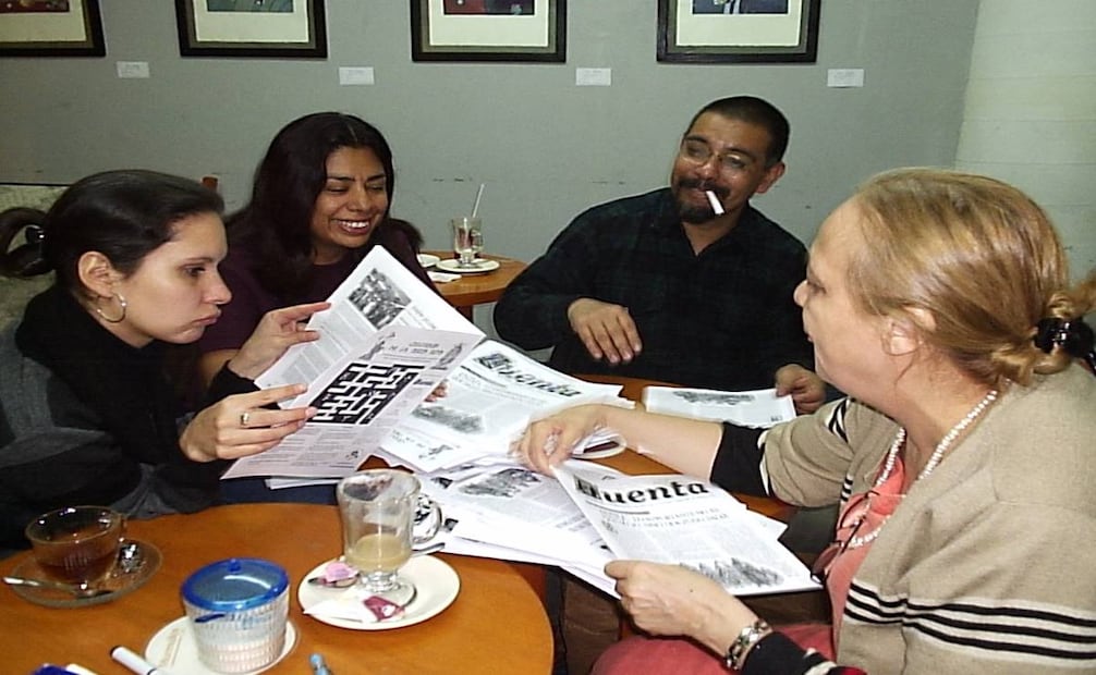 Además de que comparten intereses culturales en general, los miembros de la STMAC unen sus habilidades y conocimientos en proyectos como la edición de una gaceta. Foto: Sociedad Tolkiendili de México A.C.