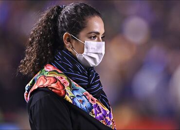 Eva Espejo, entrenadora de Rayadas, un ejemplo de superación