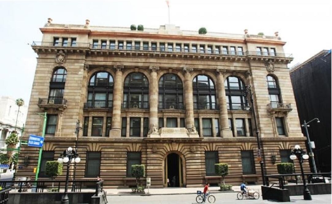Banxico reportó que el año pasado tuvo un resultado neto de 836 mil 766 836 millones de pesos. Foto: Archivo / EFE