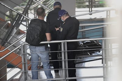 Balean a hombre en estación del Metro Río de Los Remedios