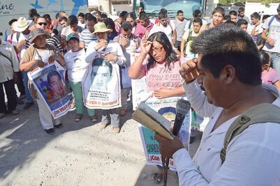Conmemoran a los 43 en Guerrero