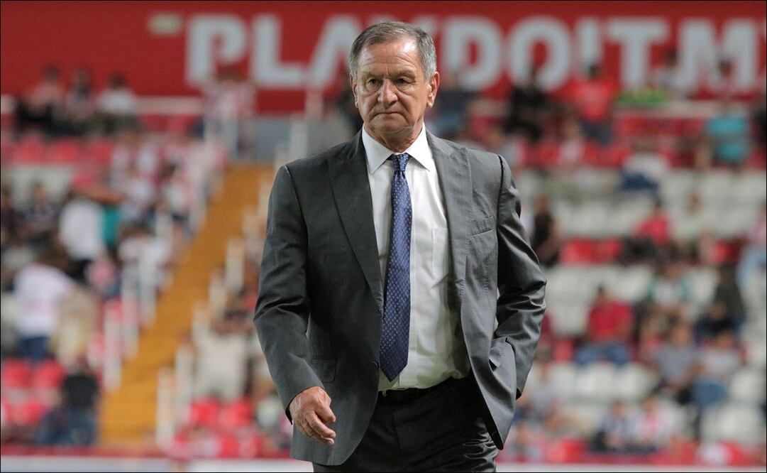 Enrique Meza se halla delicado de salud y recibió palabras de apoyo de Cruz Azul / FOTO: Imago7