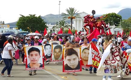 Sección 22 marcha por liberación de presos en Oaxaca