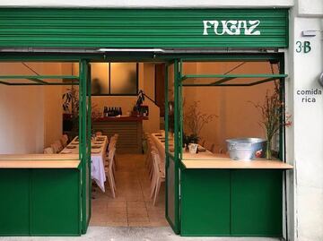 Fugaz, entre frutos del mar y vino italiano