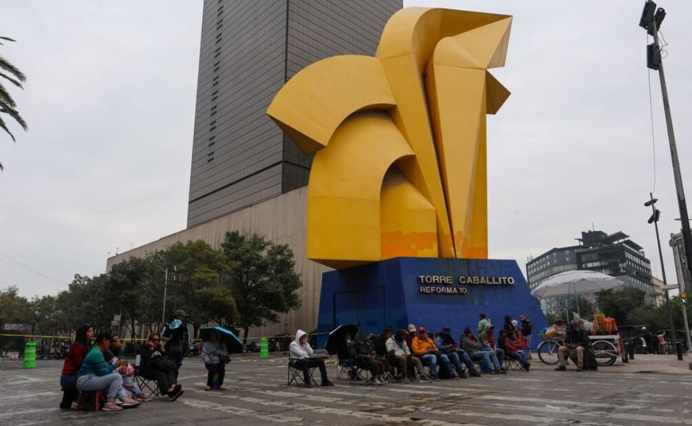 Bloqueo de la Coordinadora Nacional de Trabajadores de la Educación (CNTE) en Avenida Paseo de la Reforma, Bucareli y Juárez. Foto: Luis Camacho / EL UNIVERSAL