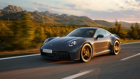 Porsche 911 T-Hybrid, el icónico deportivo entra a la hibridación