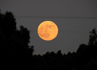 Superluna de fresa de junio, ¿Cuándo y a qué hora verla?