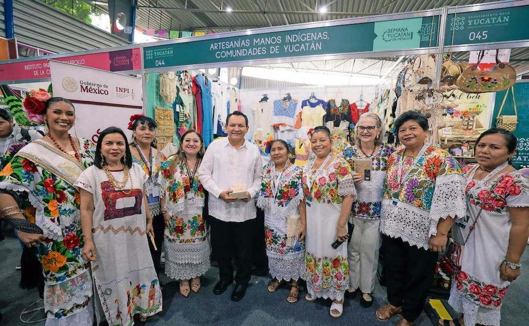 El gobernador Joaquín Díaz Mena (centro) dijo que este evento sirve para mostrar lo mejor que tiene Yucatán. Foto: Especial