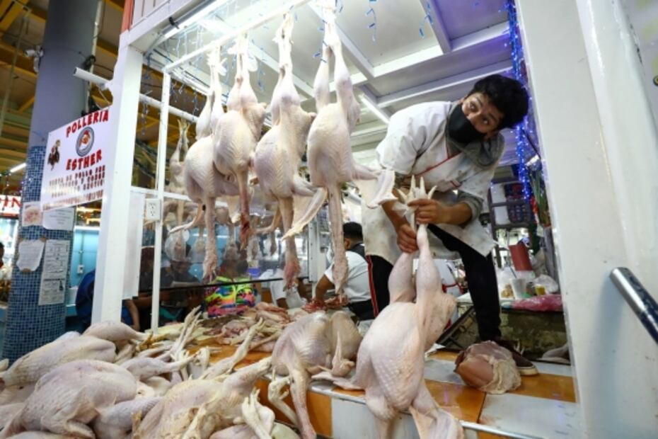 Arribo de vacunas, compras para la cena de Navidad y clases de baile, entre las fotos de la semana